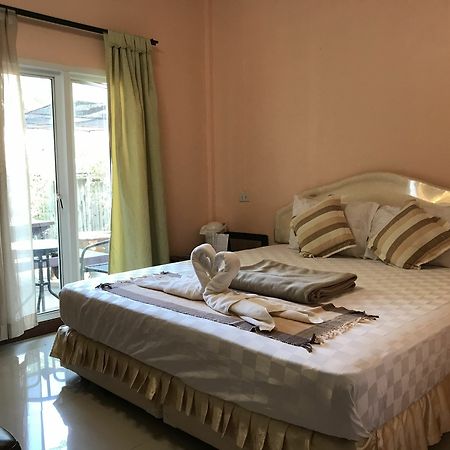 Green Leaf Resort Surin Extérieur photo