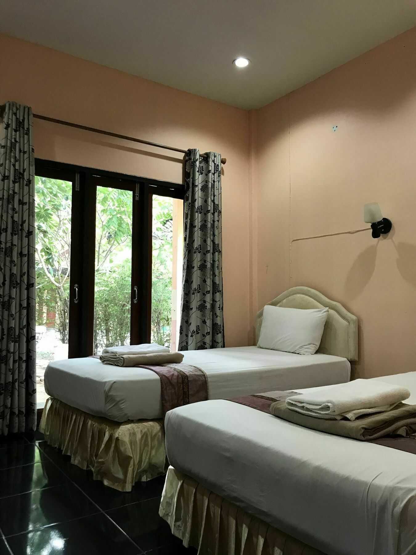 Green Leaf Resort Surin Extérieur photo